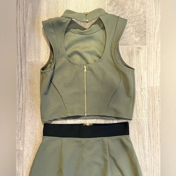 Olive Green Women's Skirt Set - Picture 3 of 6